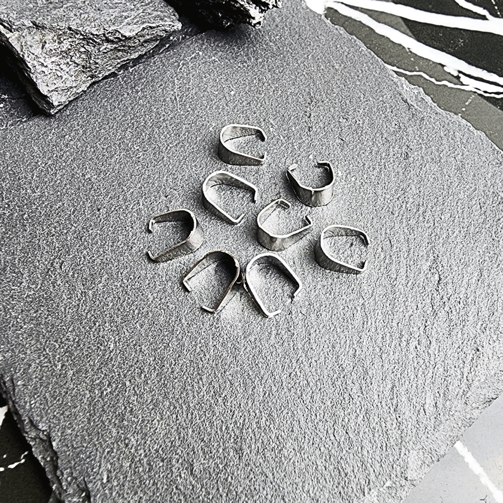 Medallion Pinch Bails - Satanme