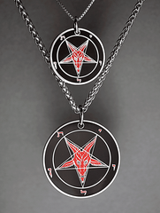 Evening HellFire - Baphomet Cloisonné Medallion - Satanme